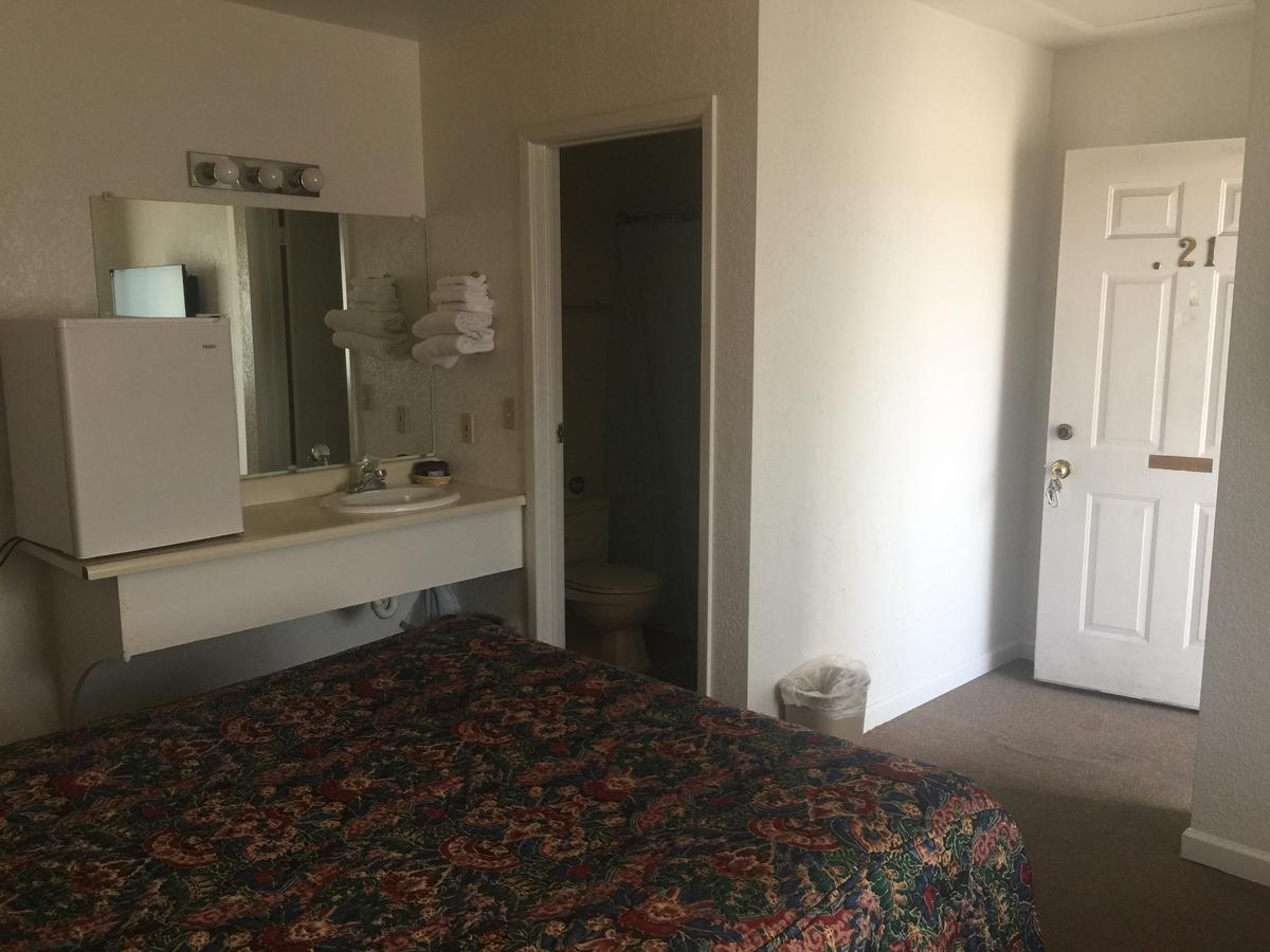 Little Daisy Motel - thumb 6