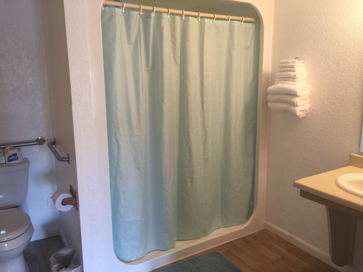 Little Daisy Motel - thumb 12