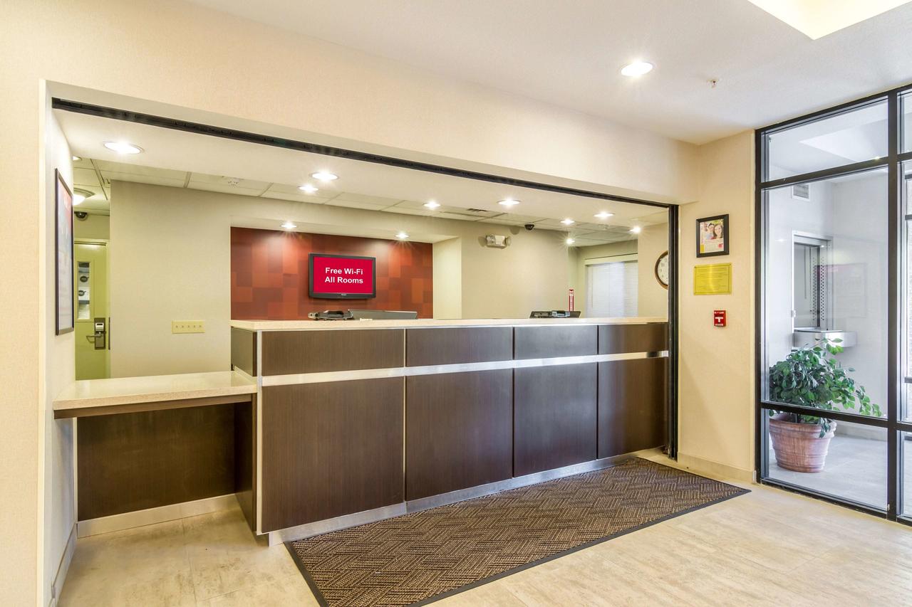 Red Roof Inn PLUS+ Tempe - Phoenix Airport - thumb 8