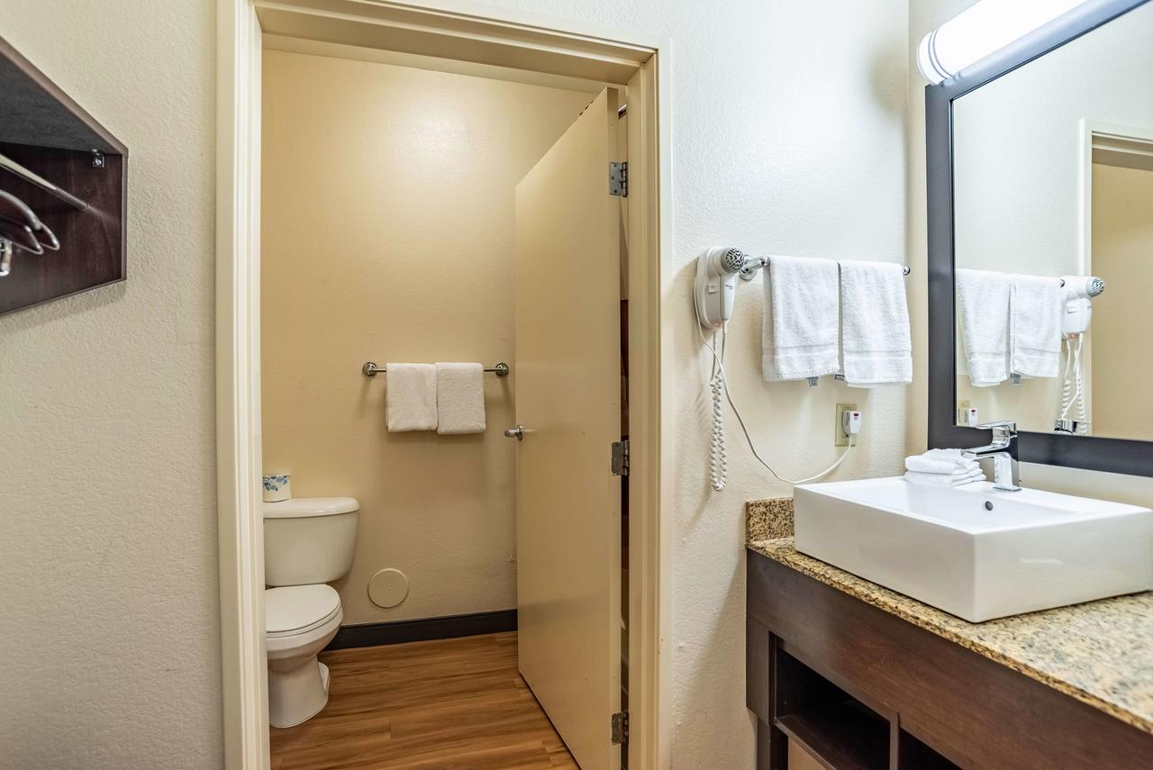 Red Roof Inn PLUS+ Tempe - Phoenix Airport - thumb 34