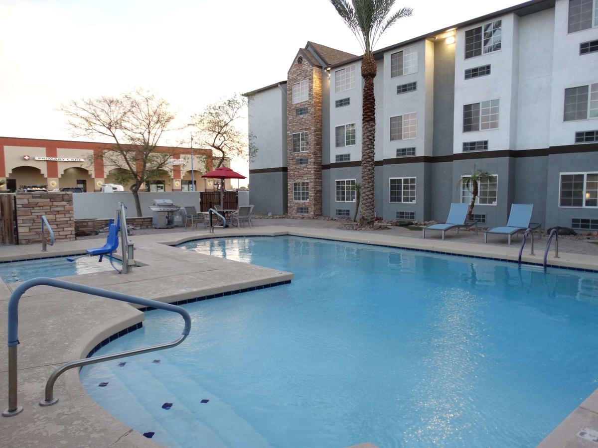 Best Western Plus Yuma Foothills Inn & Suites - thumb 6