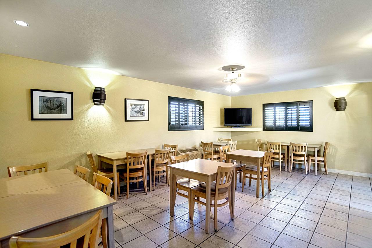 Quality Inn & Suites Phoenix NW - Sun City - thumb 22