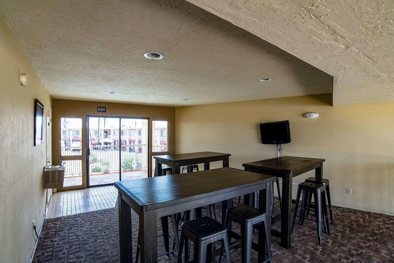 Quality Inn & Suites Phoenix NW - Sun City - thumb 24