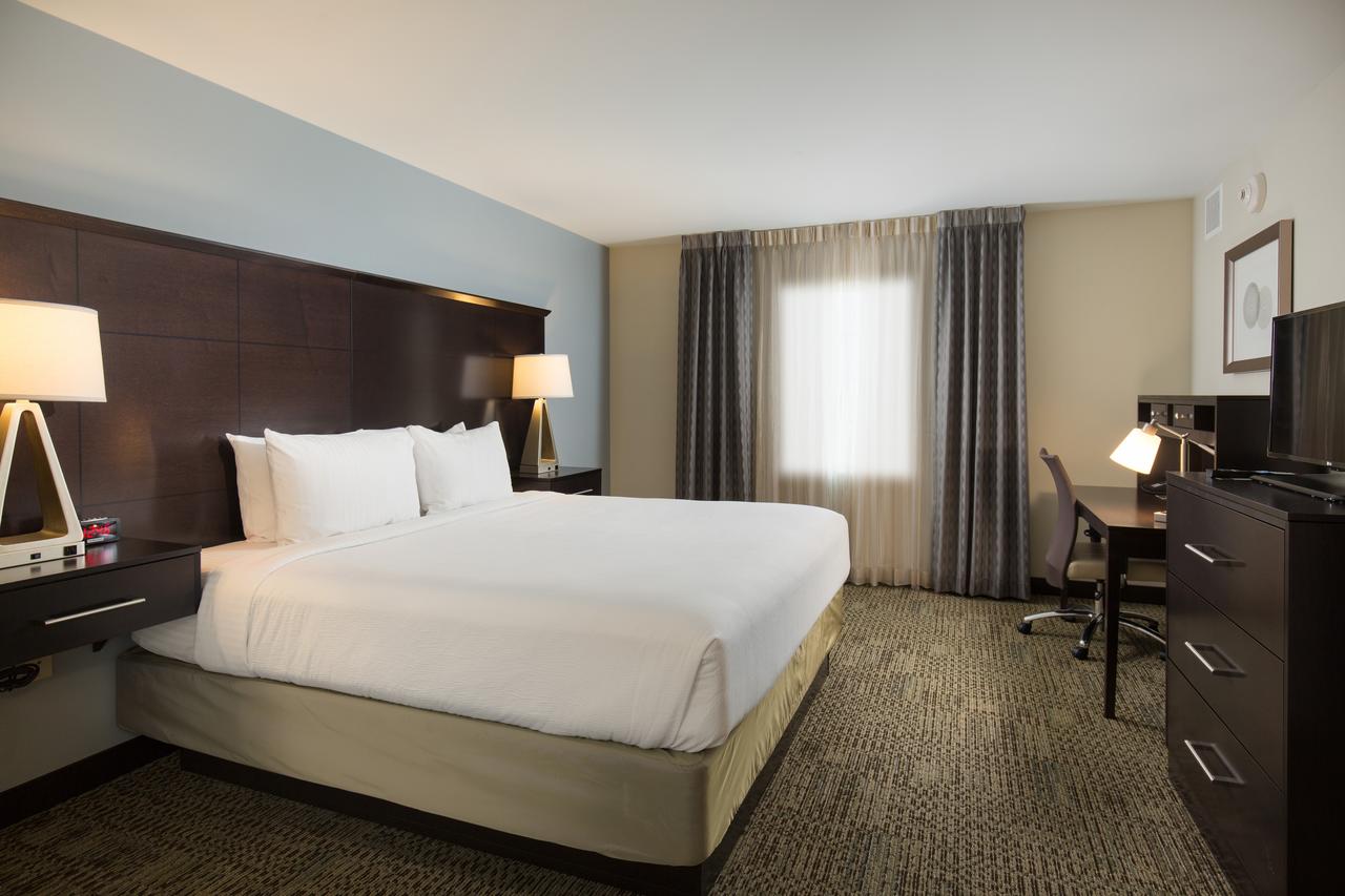 Staybridge Suites Chandler - thumb 6