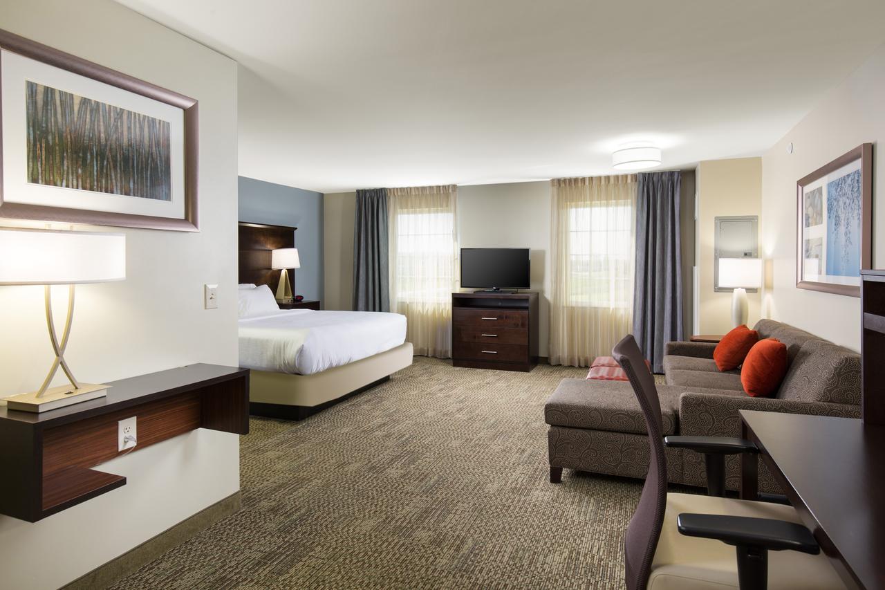 Staybridge Suites Chandler - thumb 4