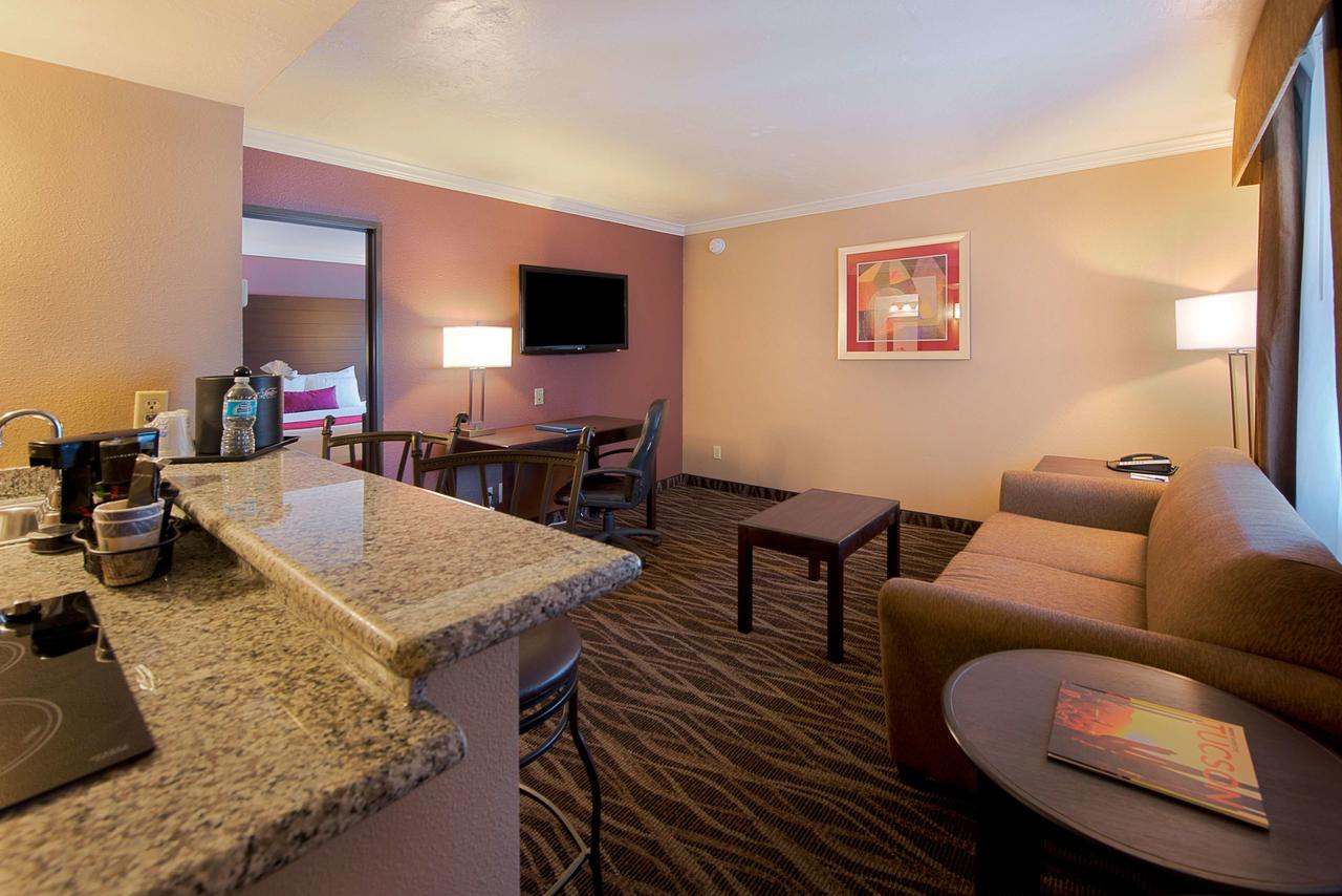 Best Western InnSuites Tucson Foothills Hotel & Suites - thumb 17