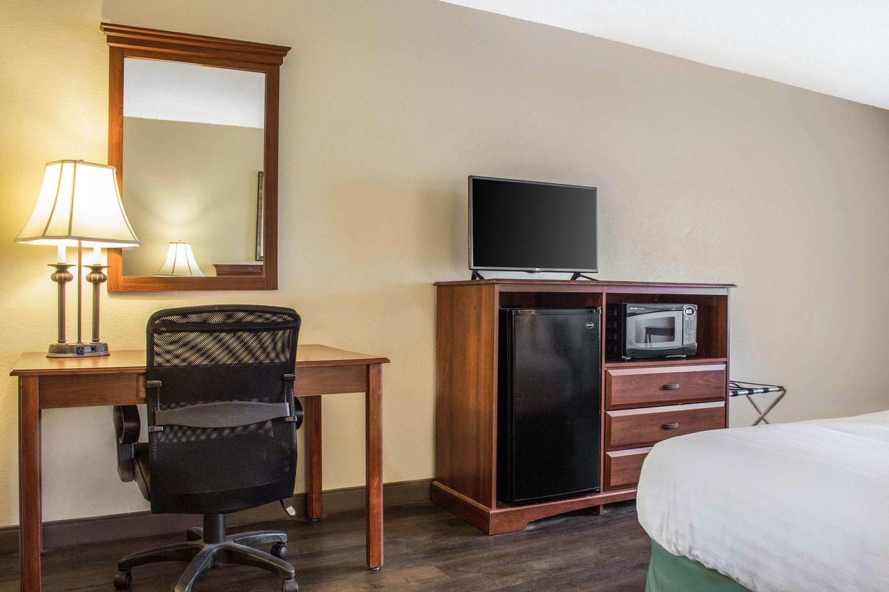 Quality Inn - thumb 2