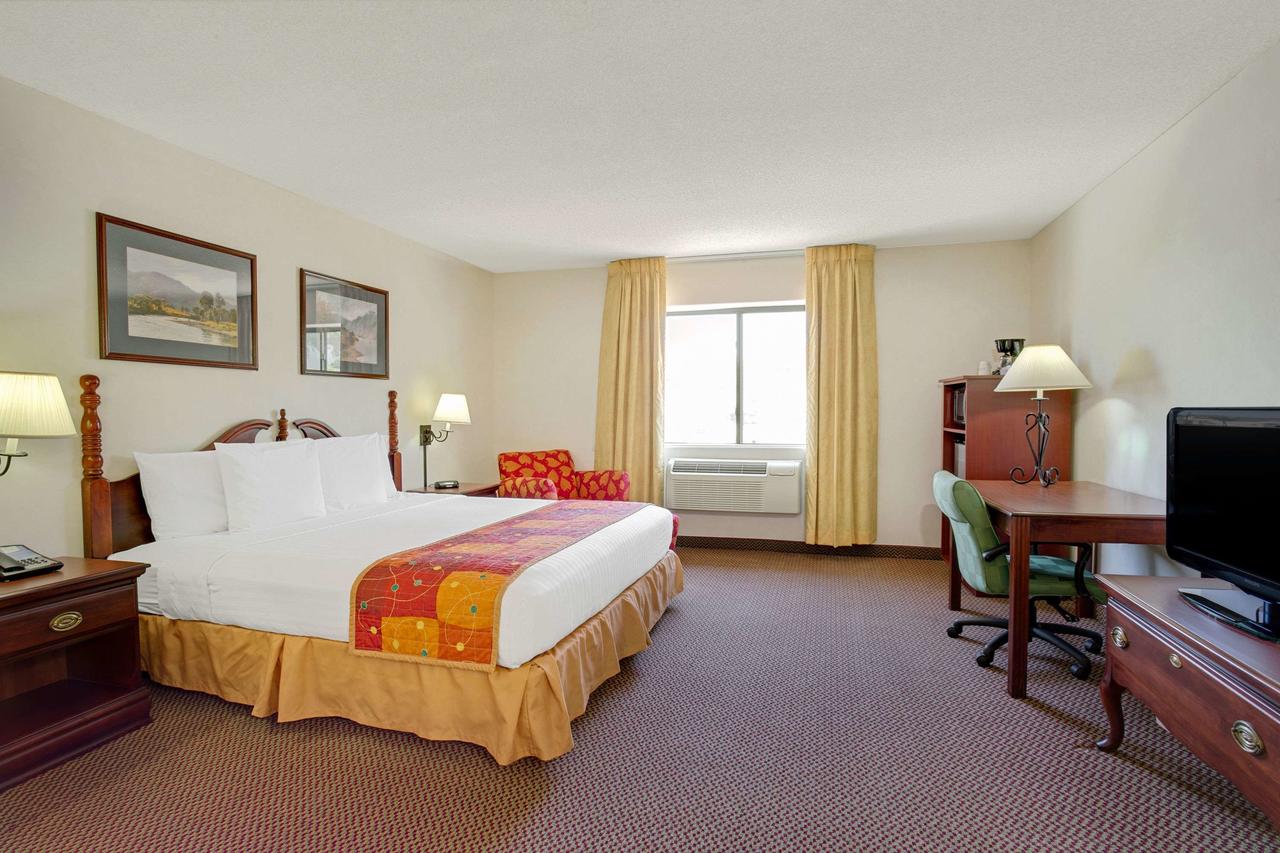Baymont By Wyndham Tucson Airport - thumb 41