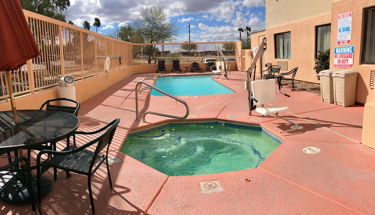 Baymont By Wyndham Tucson Airport - thumb 23