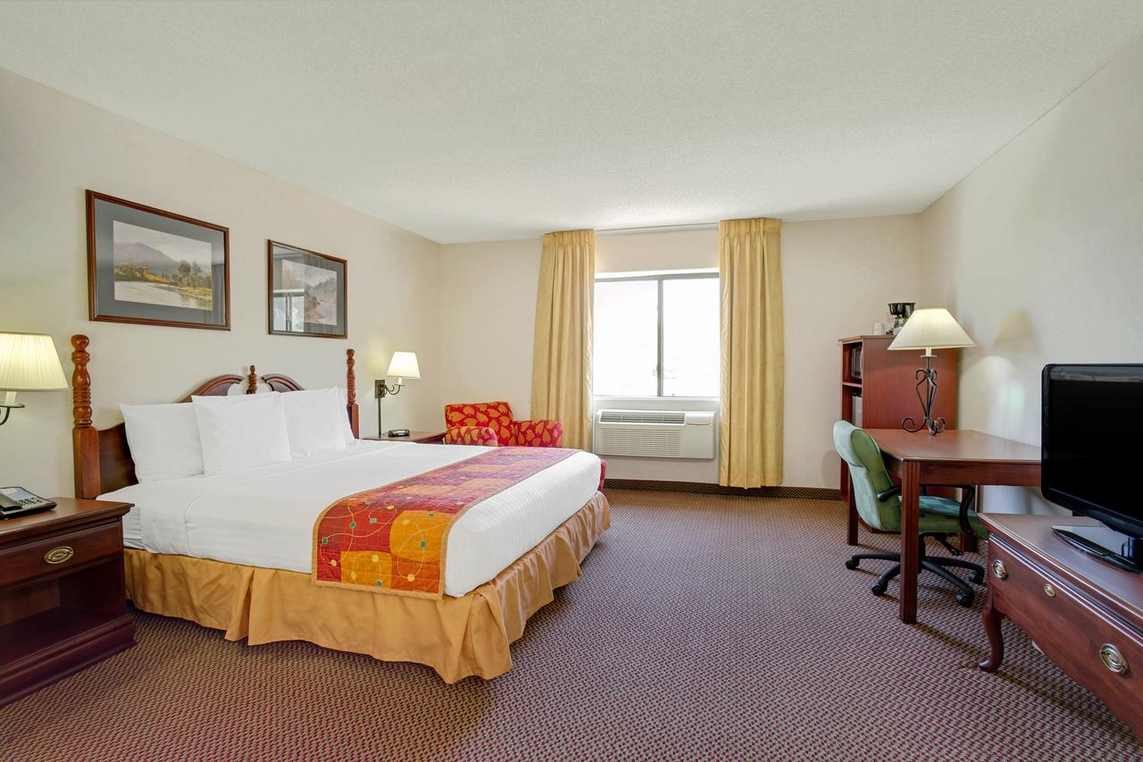 Baymont By Wyndham Tucson Airport - thumb 2
