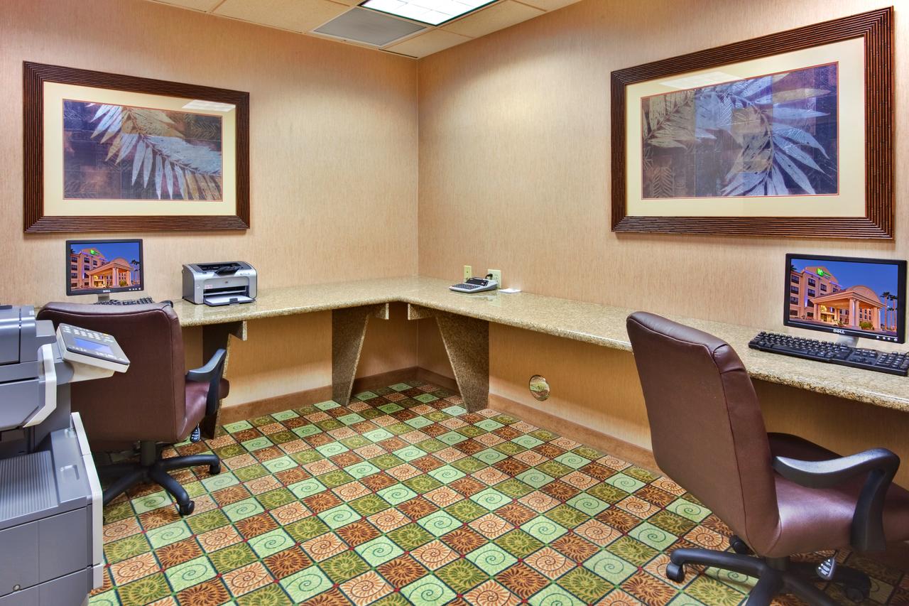Holiday Inn Express Hotel & Suites Yuma - thumb 22