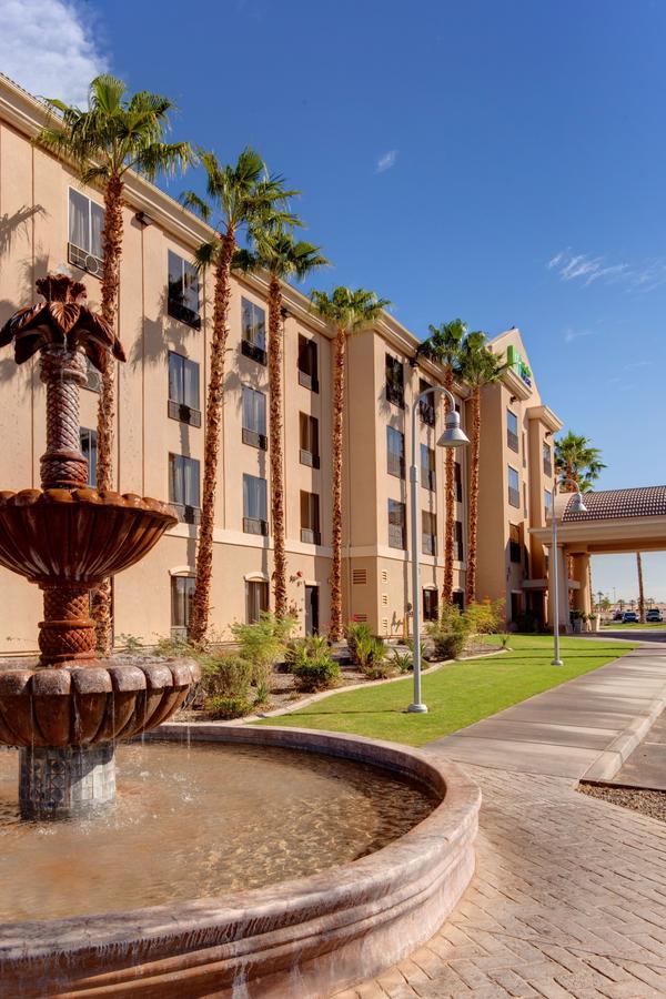 Holiday Inn Express Hotel & Suites Yuma - thumb 0