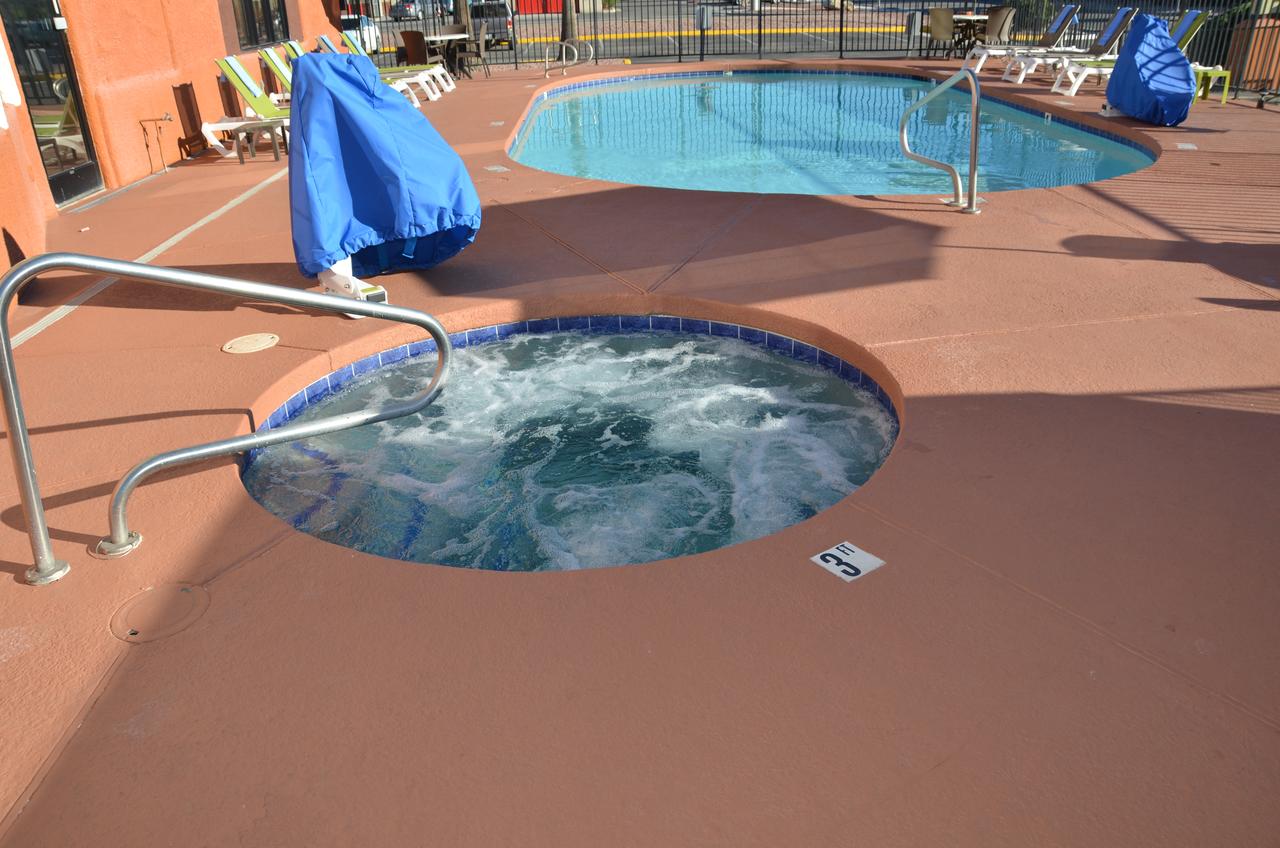 Days Inn & Suites By Wyndham Tucson/Marana - thumb 9