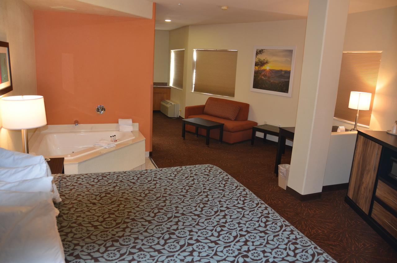 Days Inn & Suites By Wyndham Tucson/Marana - thumb 25