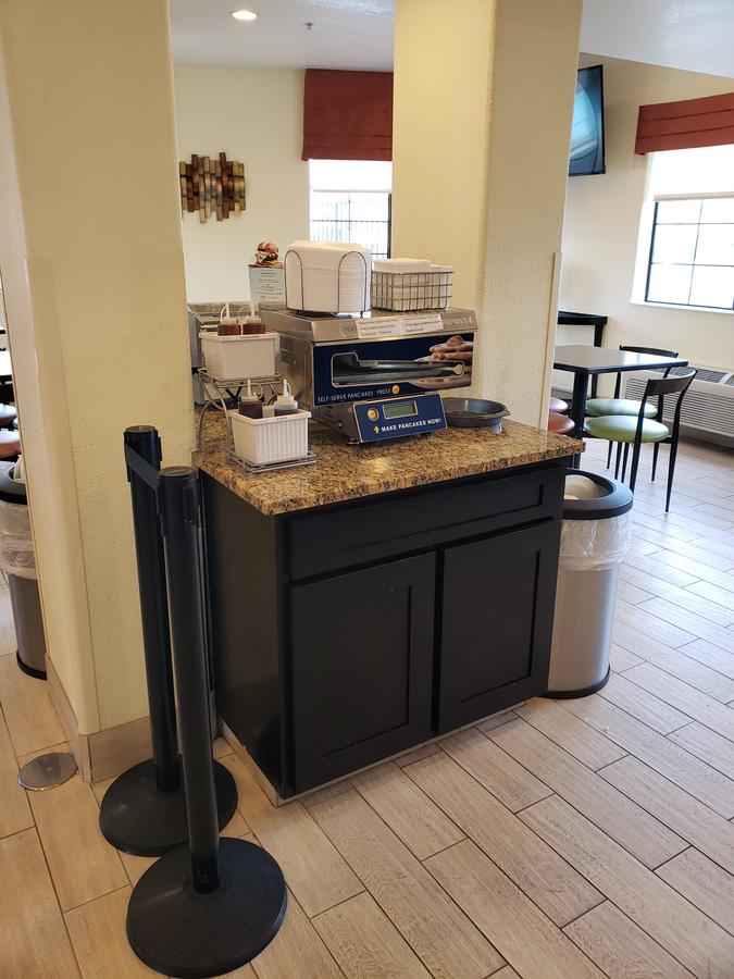 Days Inn & Suites By Wyndham Tucson/Marana - thumb 1