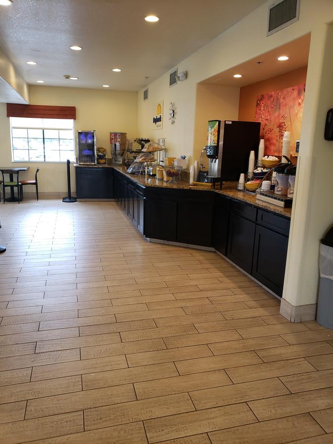 Days Inn & Suites By Wyndham Tucson/Marana - thumb 2