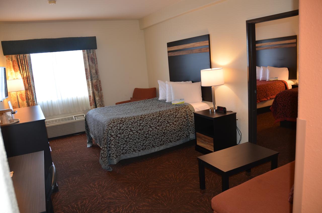 Days Inn & Suites By Wyndham Tucson/Marana - thumb 6