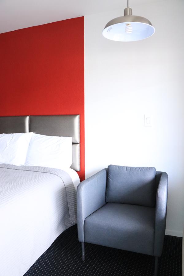 University Inn - thumb 29