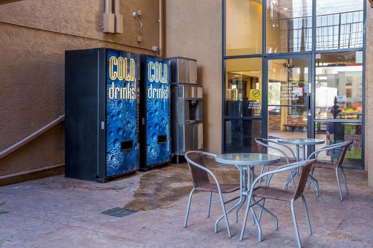 Travelers Inn - Phoenix - thumb 11