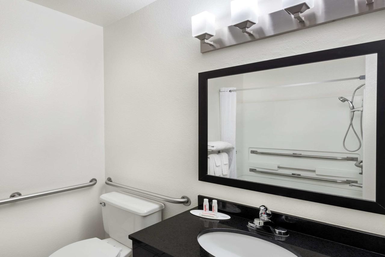 Super 8 By Wyndham Chandler Phoenix - thumb 18