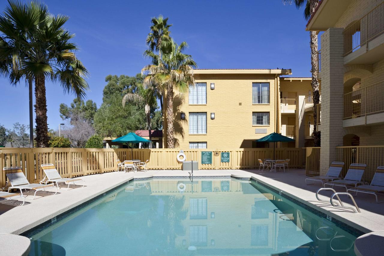 La Quinta Inn By Wyndham Phoenix Sky Harbor Airport - thumb 16