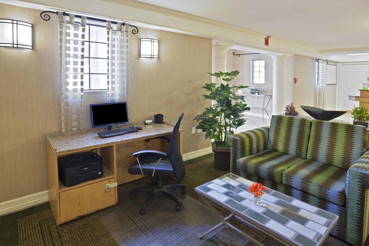 La Quinta Inn By Wyndham Phoenix Sky Harbor Airport - thumb 13