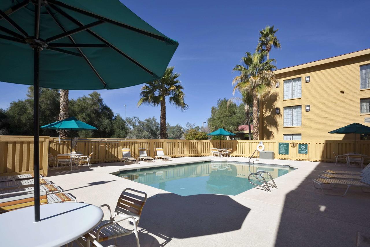 La Quinta Inn By Wyndham Phoenix Sky Harbor Airport - thumb 17