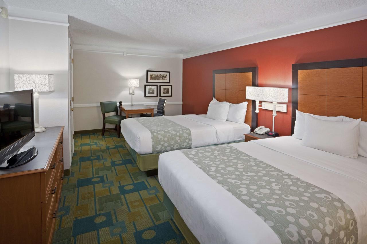 La Quinta Inn By Wyndham Phoenix Sky Harbor Airport - thumb 7