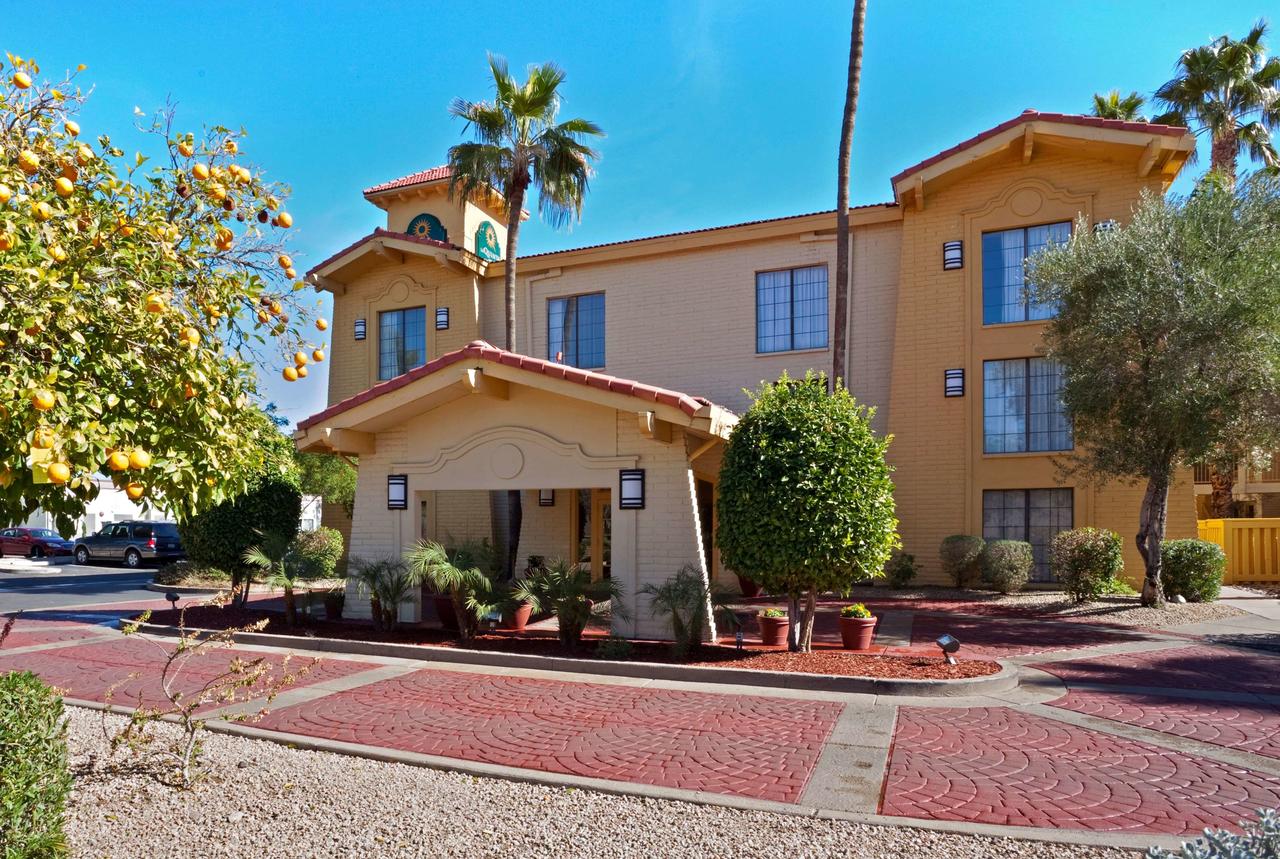 La Quinta Inn By Wyndham Phoenix Sky Harbor Airport - thumb 10