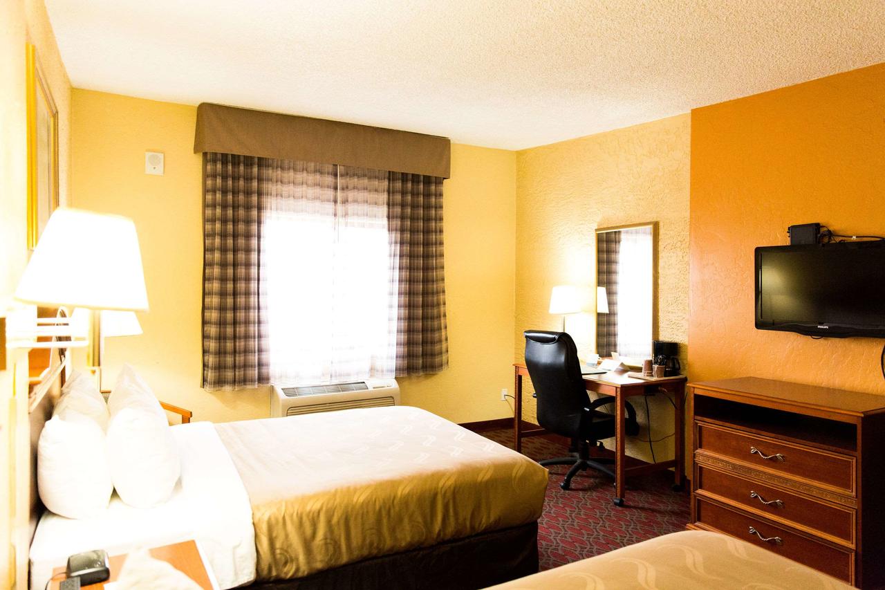 Quality Inn And Suites Goodyear - thumb 25