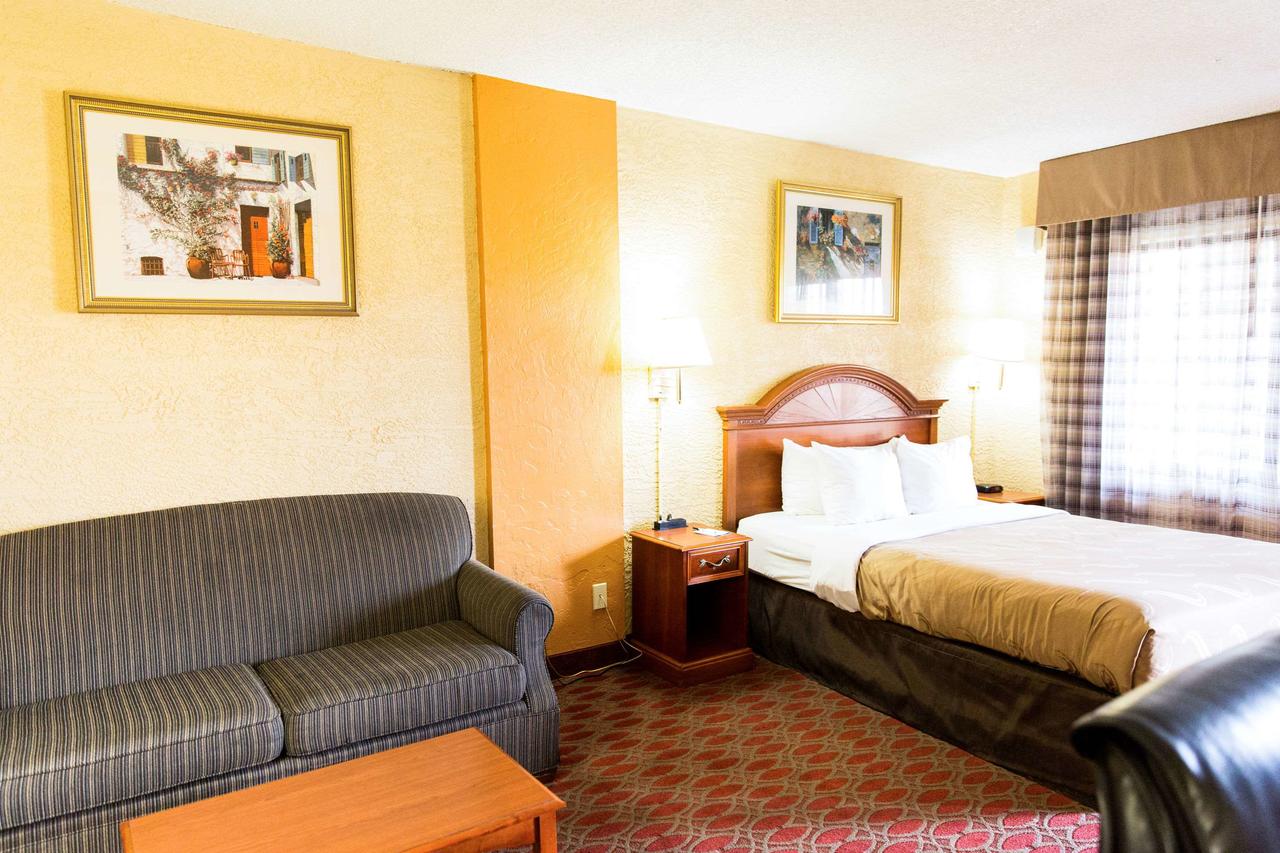 Quality Inn And Suites Goodyear - thumb 23