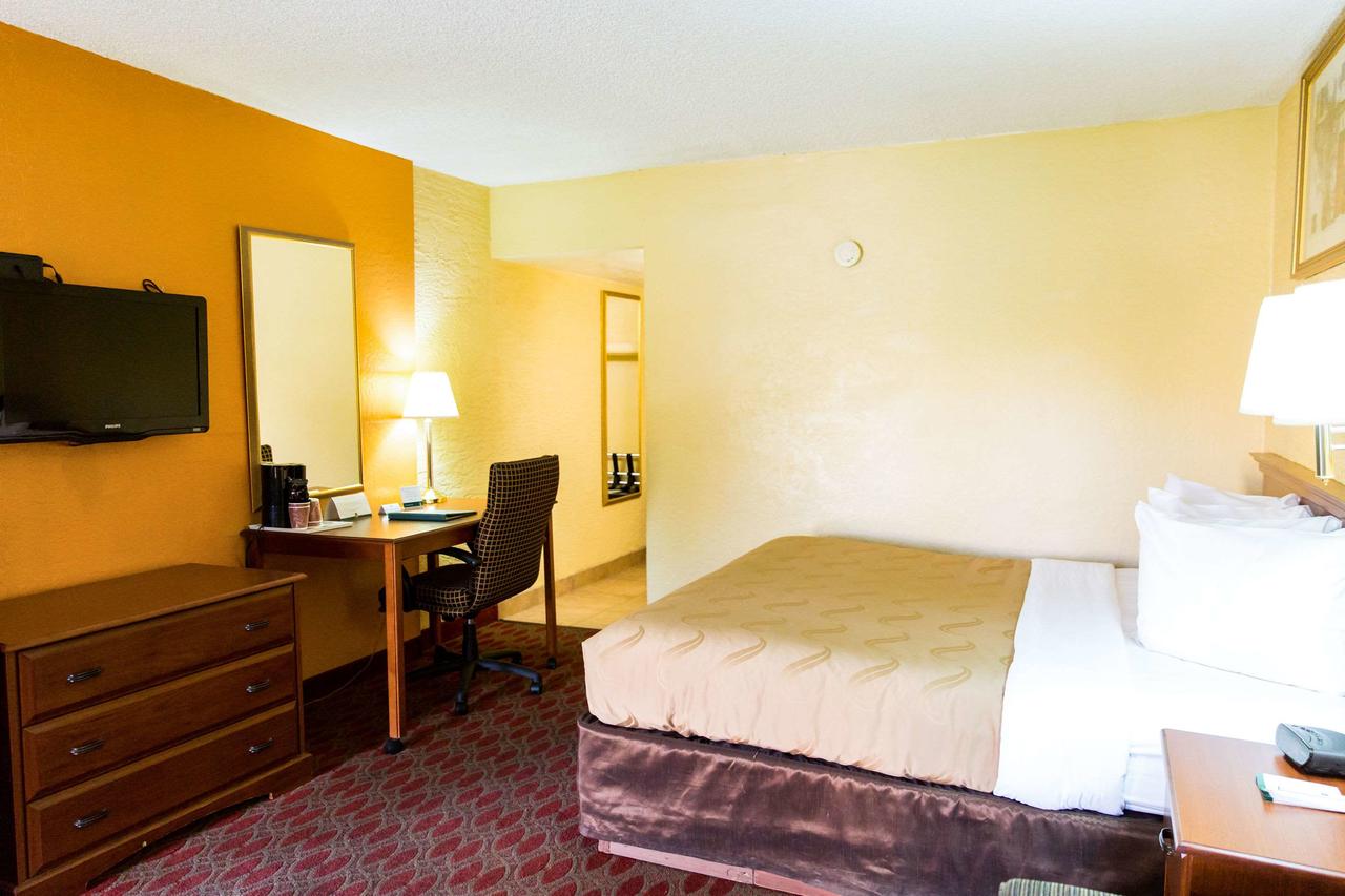 Quality Inn And Suites Goodyear - thumb 39