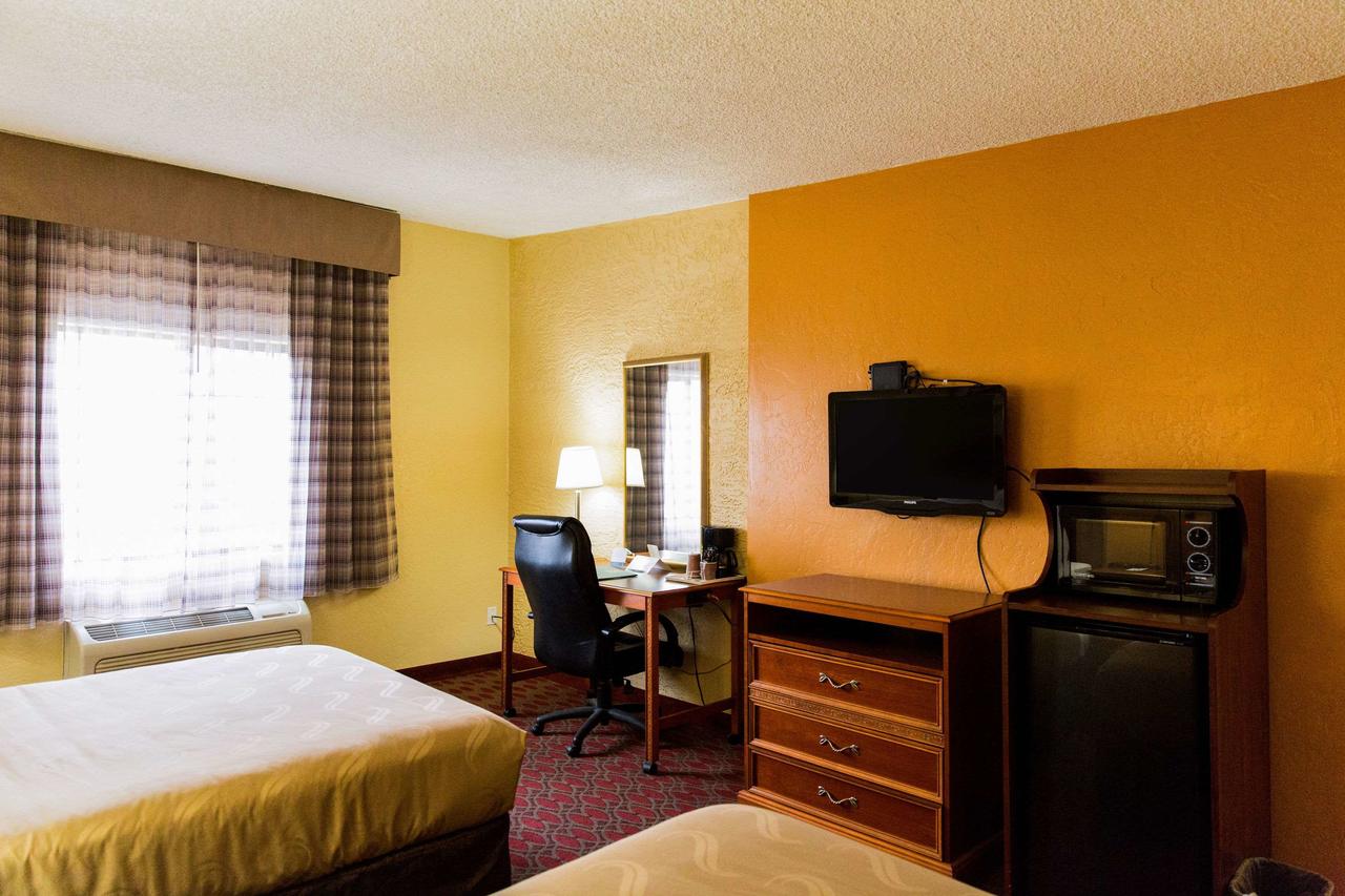 Quality Inn And Suites Goodyear - thumb 43