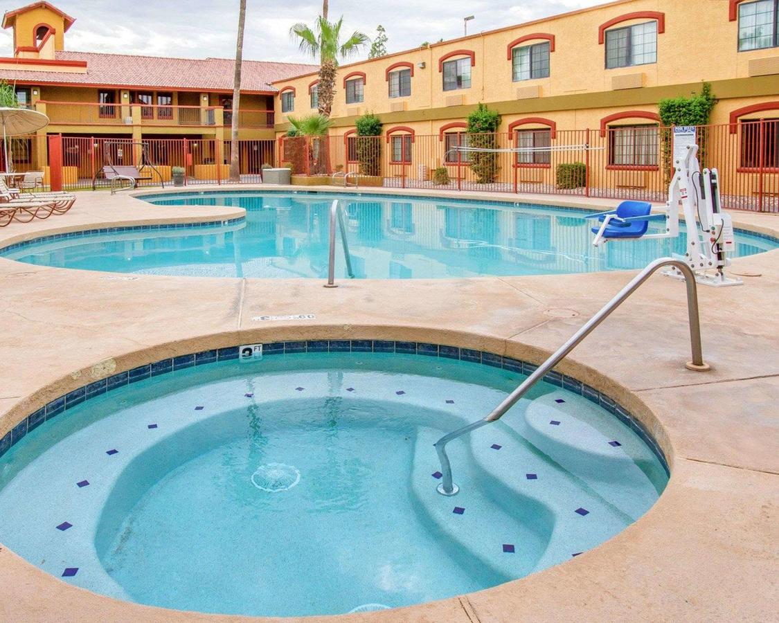 Quality Inn And Suites Goodyear - thumb 7