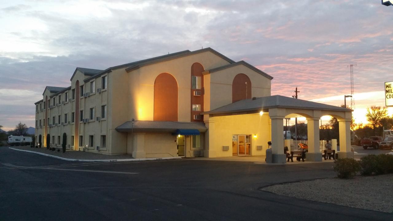 Americas Choice Inn & Suites - thumb 0