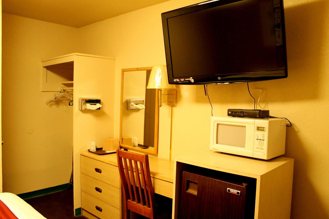 Budget Inn Parker - thumb 9