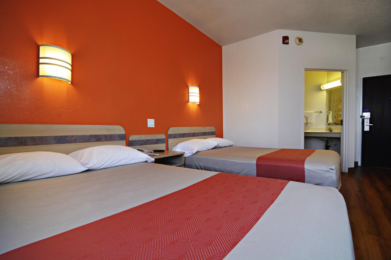 Motel 6 Benson - thumb 11