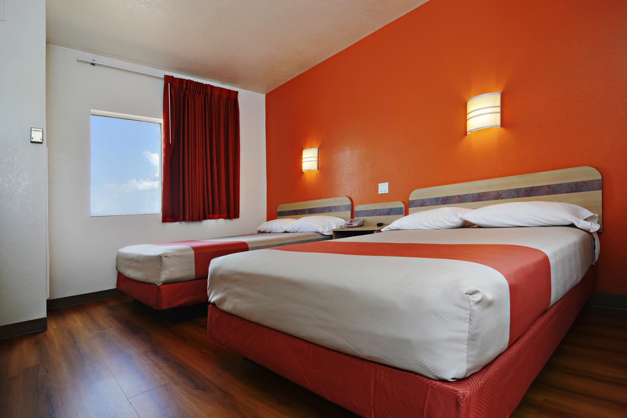 Motel 6 Benson - thumb 2