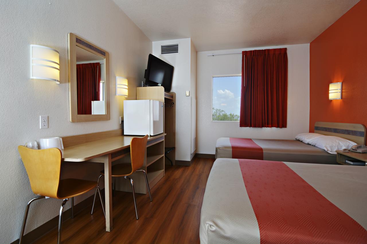 Motel 6 Benson - thumb 4