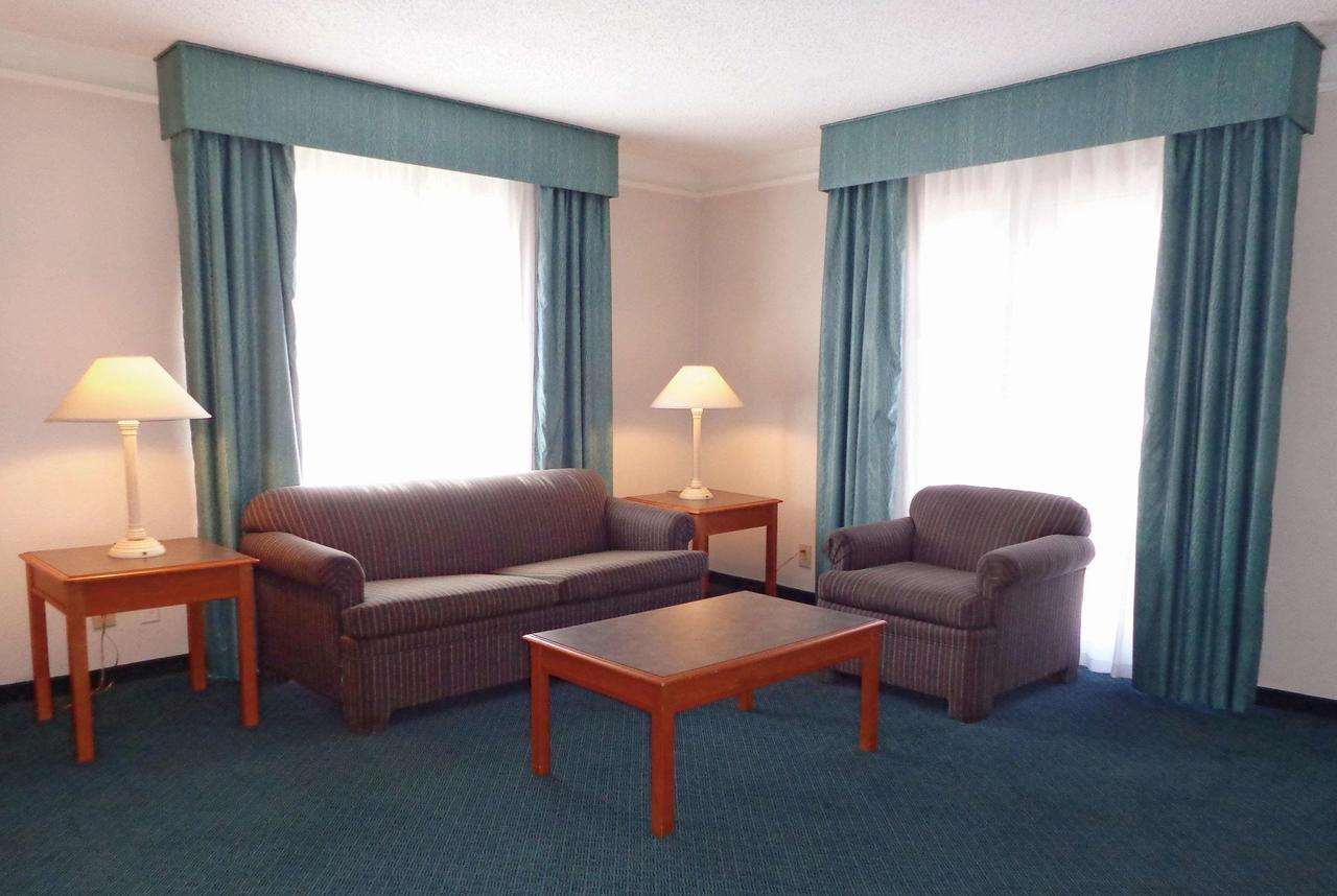 La Quinta Inn By Wyndham Phoenix Thomas Road - thumb 1
