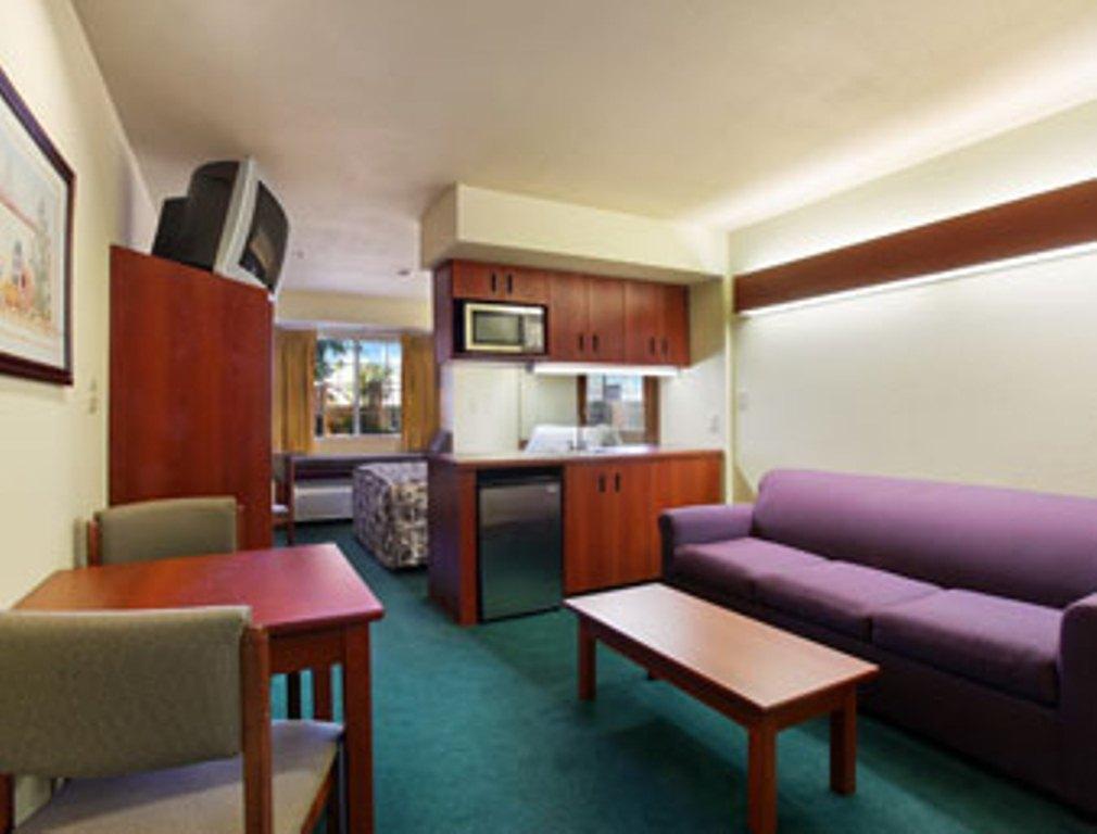Microtel Inn & Suites By Wyndham Wellton - thumb 8
