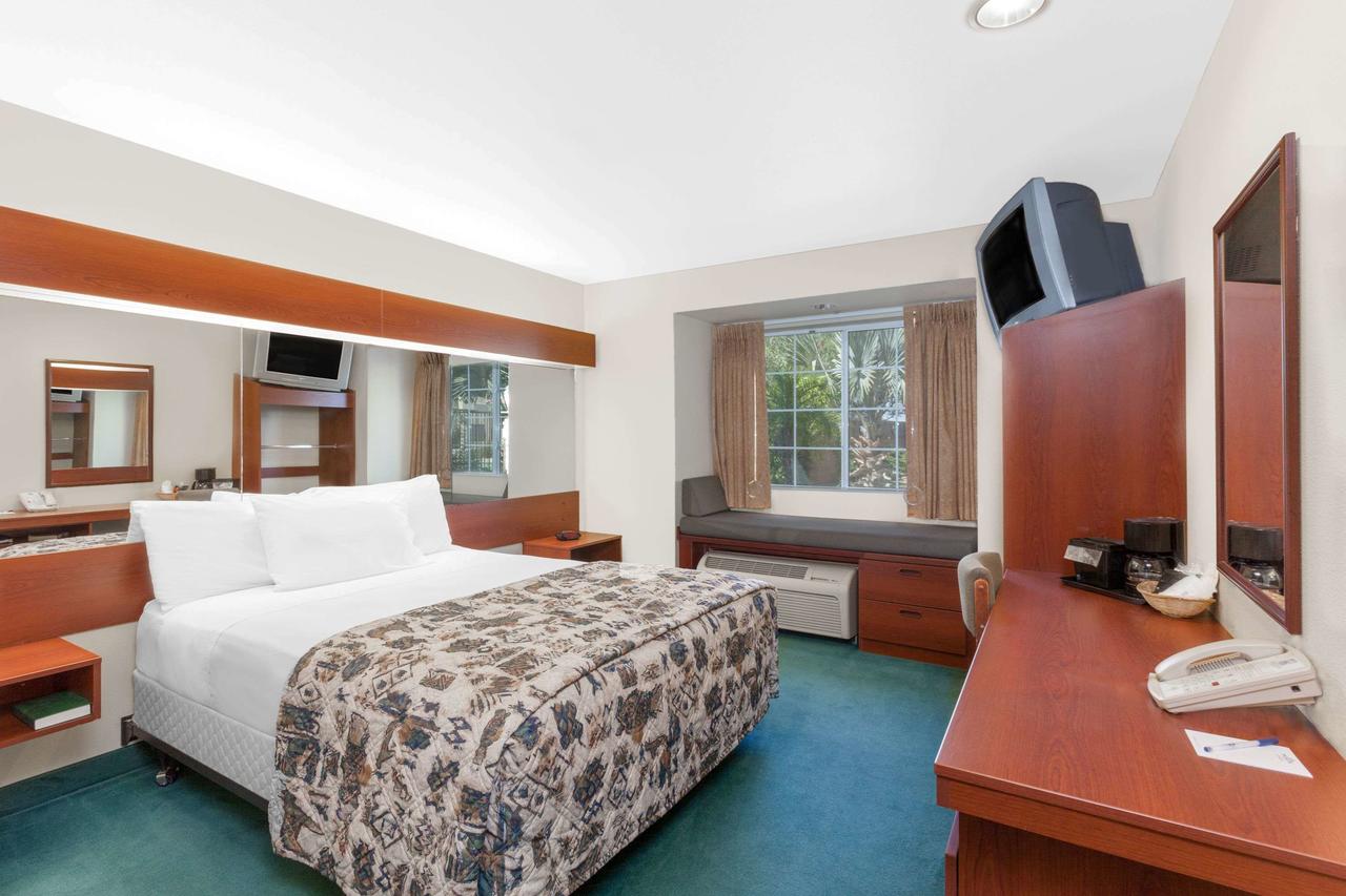 Microtel Inn & Suites By Wyndham Wellton - thumb 18