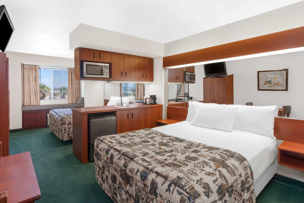 Microtel Inn & Suites By Wyndham Wellton - thumb 25