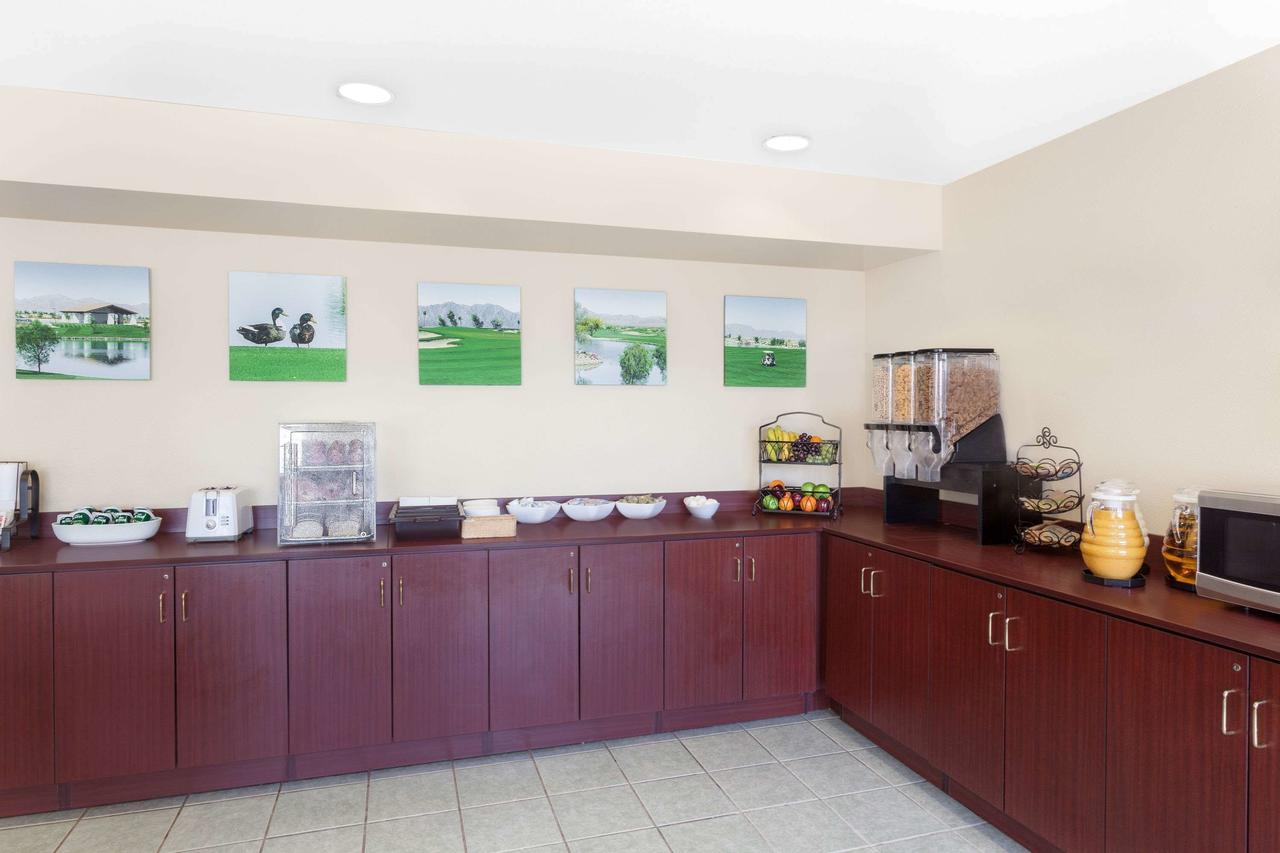 Microtel Inn & Suites By Wyndham Wellton - thumb 22