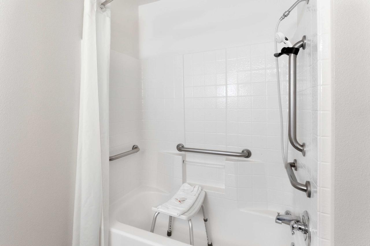 Microtel Inn & Suites By Wyndham Wellton - thumb 12