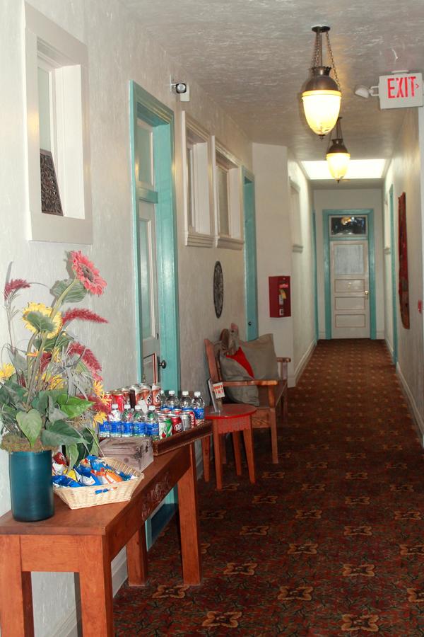 Canyon Rose Suites - thumb 16