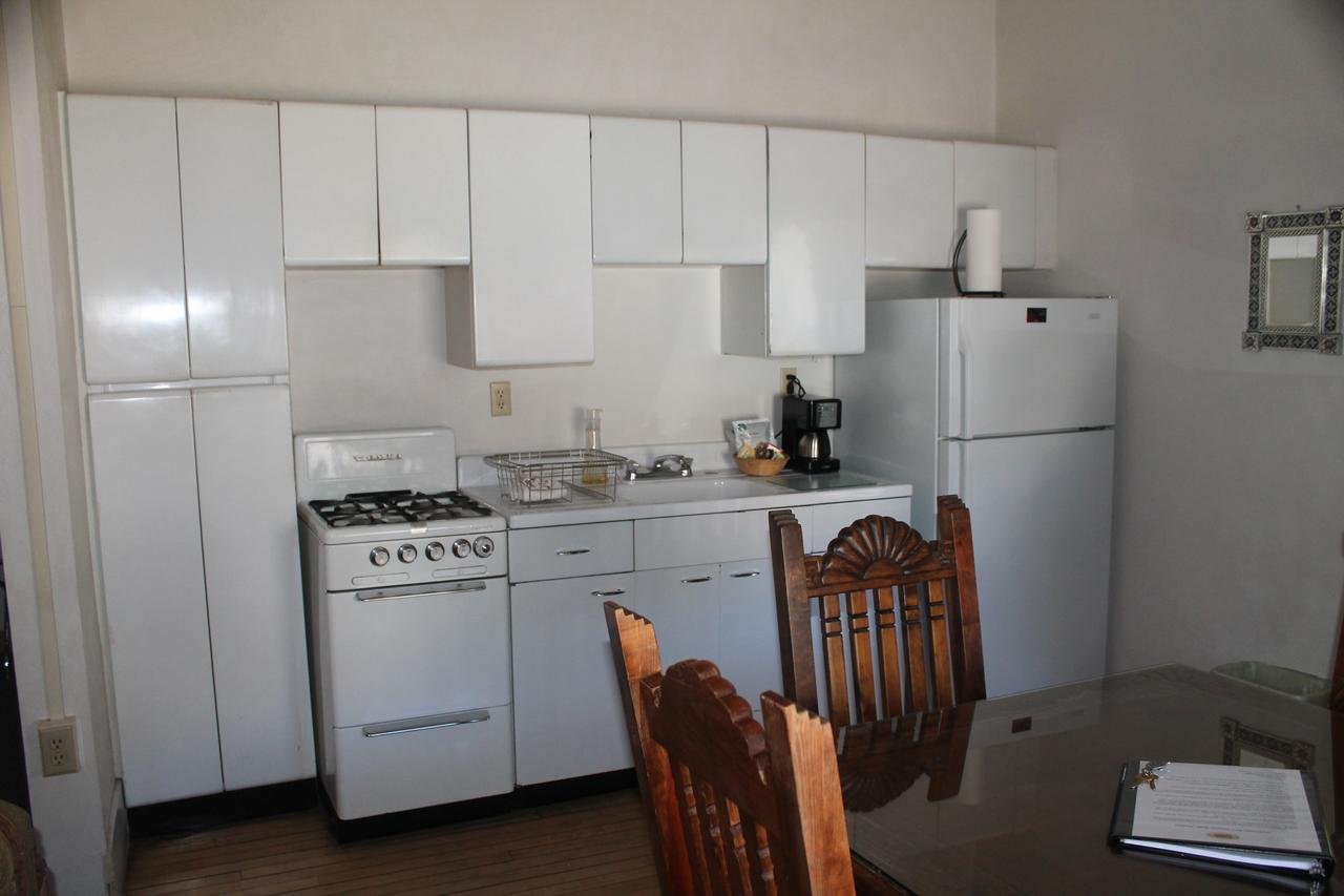 Canyon Rose Suites - thumb 11