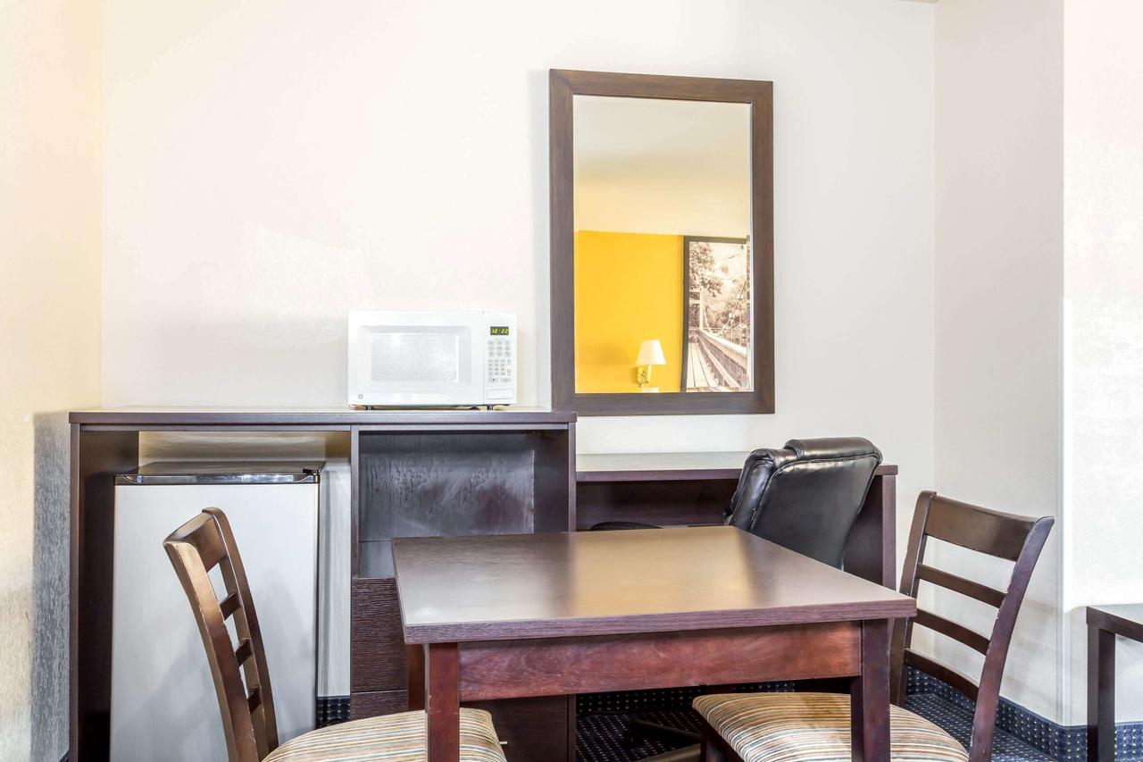 Super 8 By Wyndham Phoenix/Mesa/Gilbert Road - thumb 9