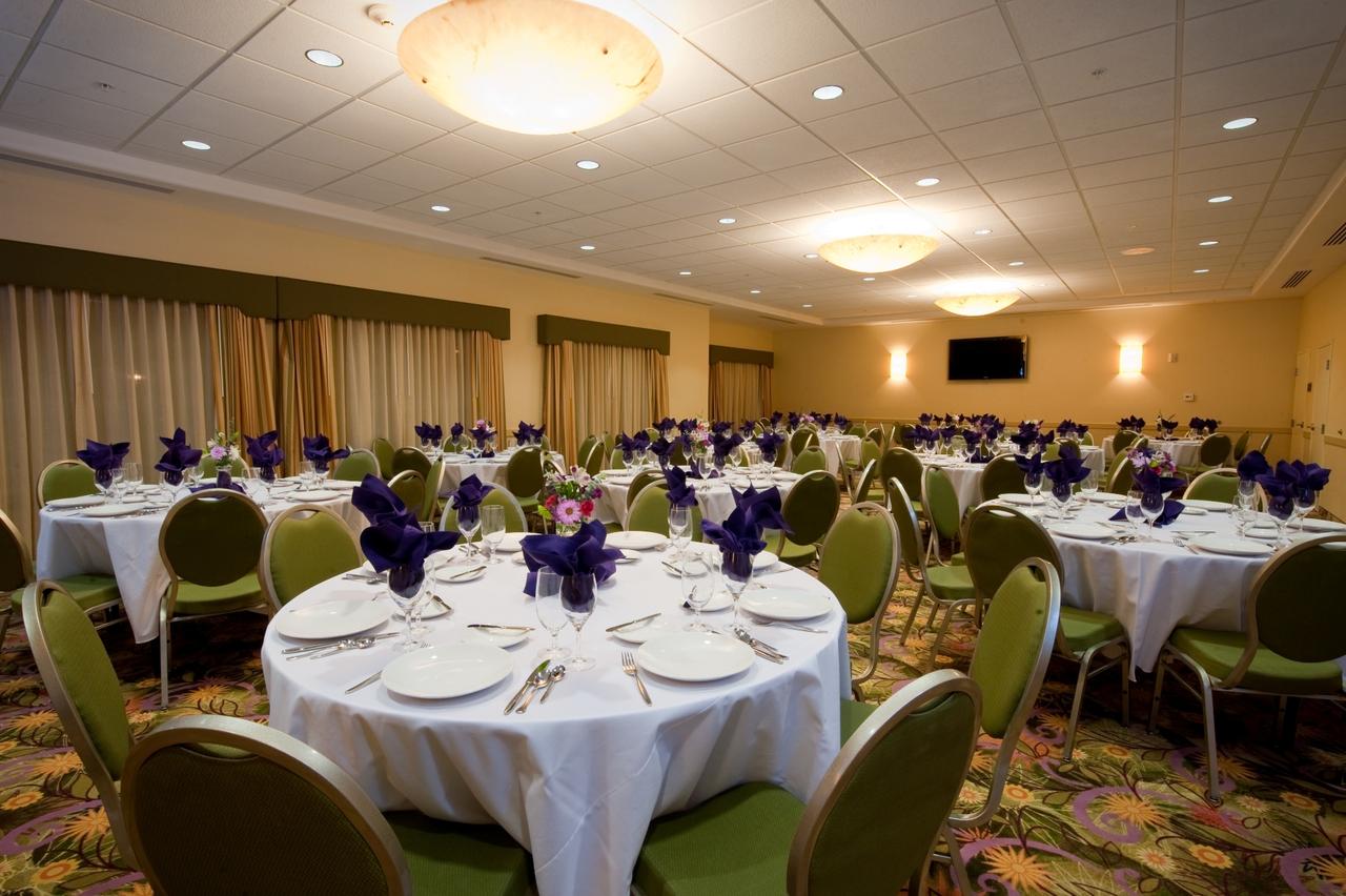 Radisson Hotel Yuma - thumb 17