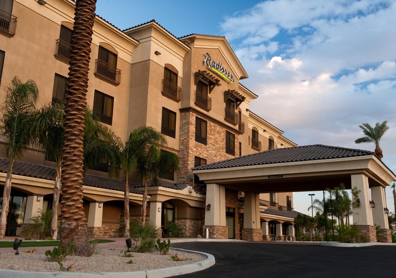 Radisson Hotel Yuma - thumb 2